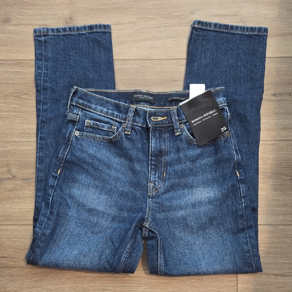 Banana Republic Women's Dark Blue Straight Jeans